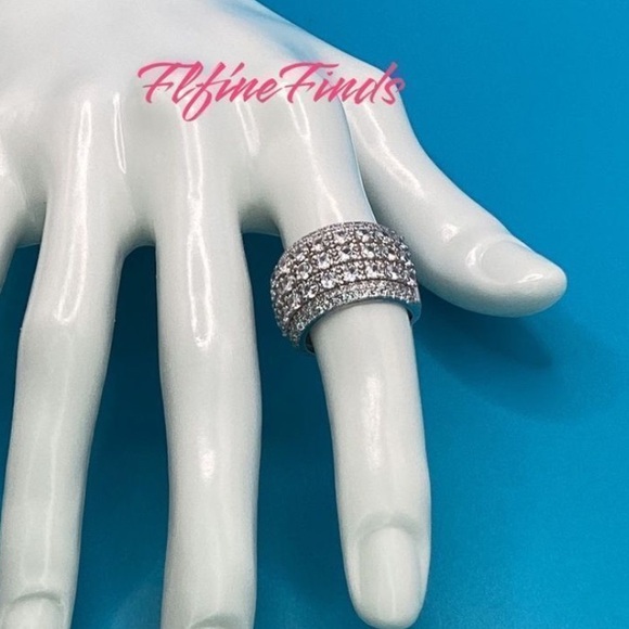 Jewelry - 🧊💍Wide Luxurious Silver CZ Diamond 5-Row Sparkle Band Statement Cocktail Ring